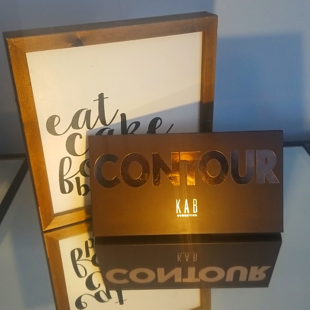 Contour Palette